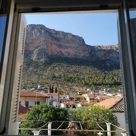 Sunny Cozy House With Grand Courtyard Apartment Leonidio Bagian luar foto