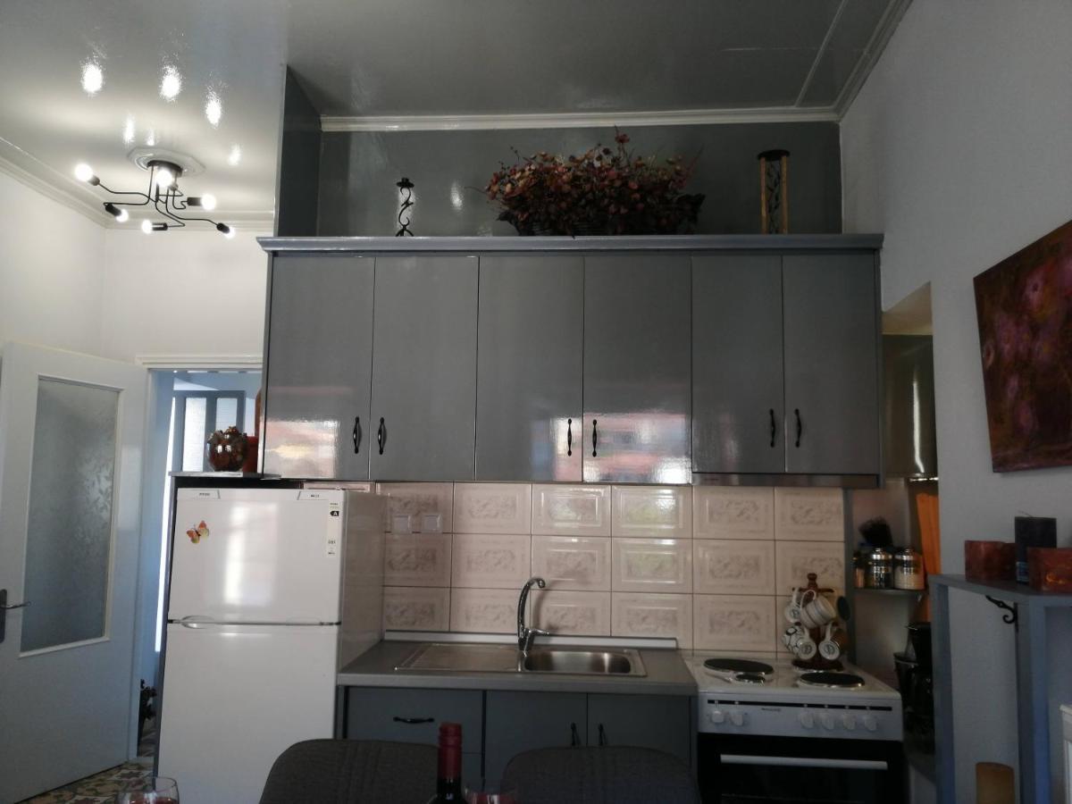Sunny Cozy House With Grand Courtyard Apartment Leonidio Bagian luar foto